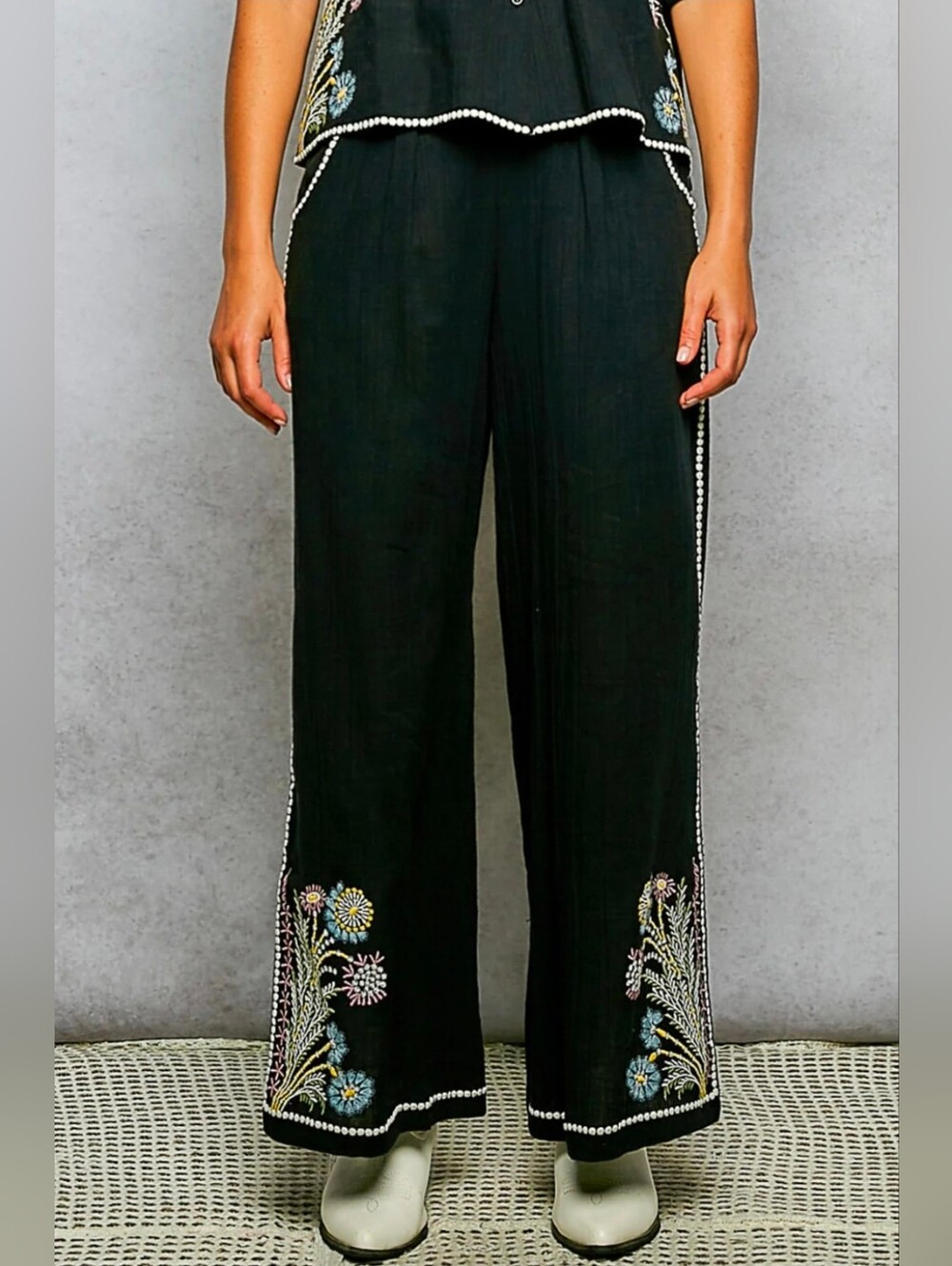 NEW!!! POL 100% Cotton Embroidered Black Wide-Leg Pants, NWT